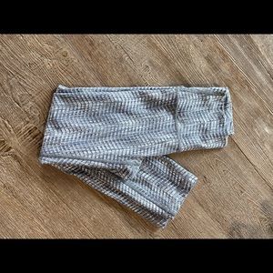 Lululemon Wunder under 23” Size 2